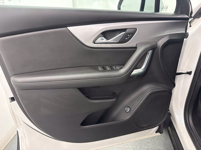 Used 2022 Chevrolet Blazer LT FWD image 19