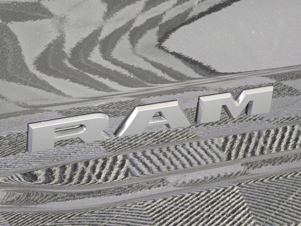 New 2026 RAM 1500 Express AWD/4WD image 16