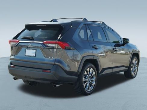 Used 2019 Toyota RAV4 XLE Premium w/ Advanced Technology Package image 9