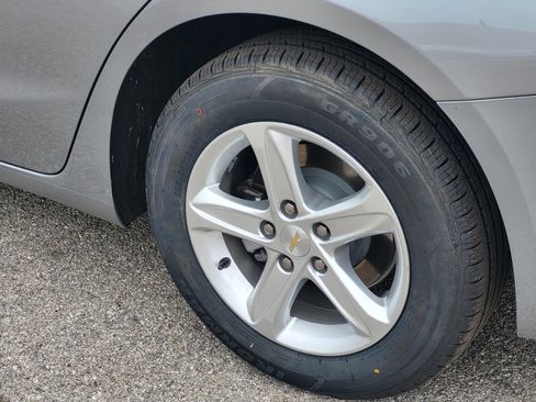 Used 2024 Chevrolet Malibu LT image 7