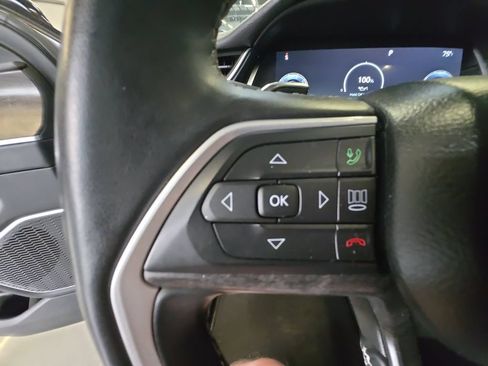 Used 2022 Jeep Grand Cherokee Limited AWD/4WD image 20