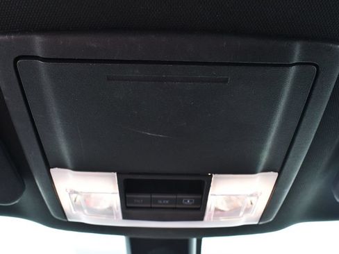 Used 2019 Ford Explorer Platinum AWD/4WD image 34
