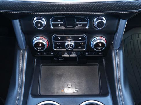 Used 2022 GMC Yukon SLT image 28