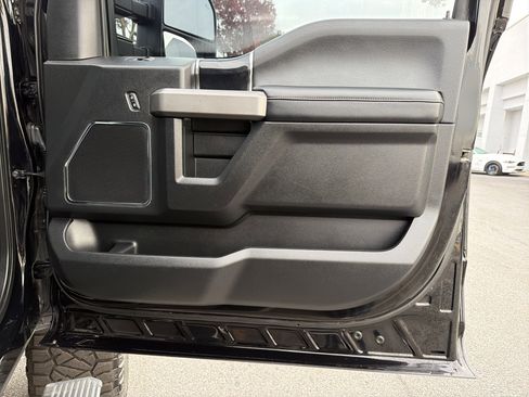 Used 2021 Ford F250 Platinum image 16