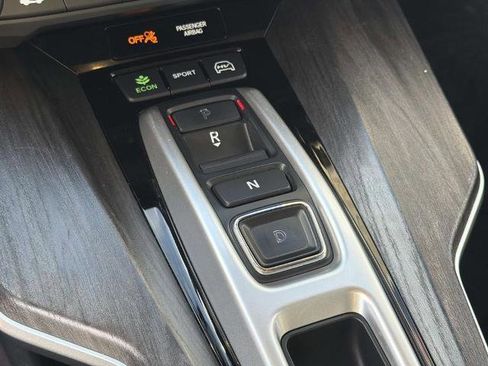 Used 2018 Honda Clarity Plug-In Hybrid image 12