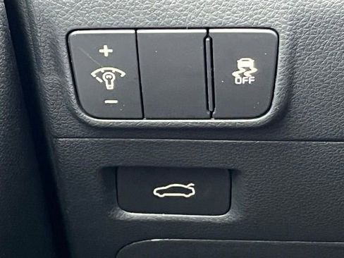 Certified 2025 Kia K5 GT-Line image 33