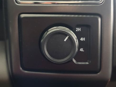 Used 2019 Ford F150 XLT w/ Equipment Group 302A Luxury AWD/4WD image 24