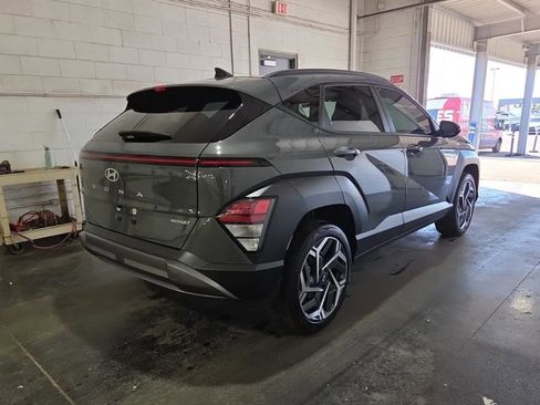 Used 2026 Hyundai Kona SEL Premium image 2