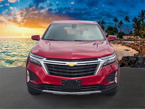 Used 2023 Chevrolet Equinox LT image 2
