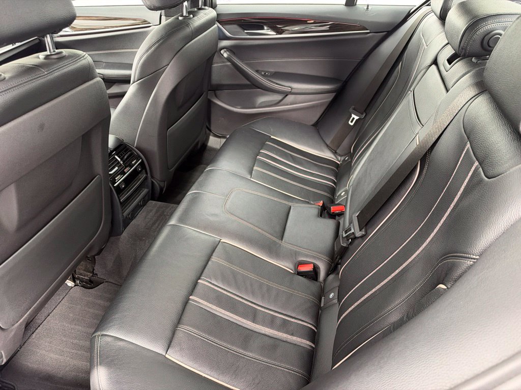 Used 2017 BMW 530i xDrive AWD/4WD image 16