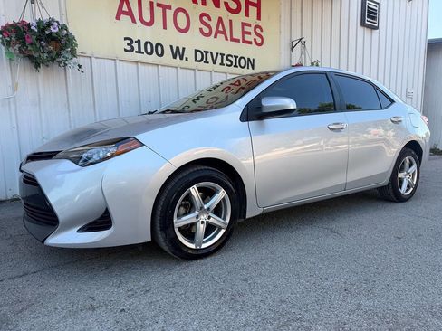 Used 2017 Toyota Corolla LE FWD image 7