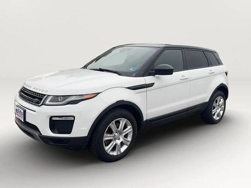 Used 2018 Land Rover Range Rover Evoque SE Premium image 3