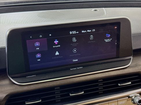 Used 2022 Kia Telluride SX w/ Towing Package image 19