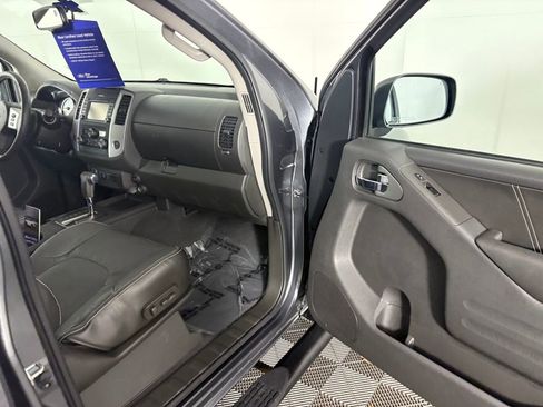 Used 2018 Nissan Frontier PRO-4X w/ Pro-4x Luxury Package image 32