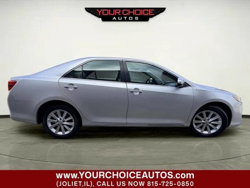 Used 2012 Toyota Camry XLE FWD image 7