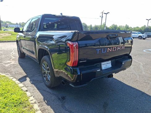 Used 2024 Toyota Tundra Platinum AWD/4WD image 4