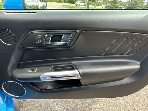 Used 2017 Ford Mustang Premium RWD image 24
