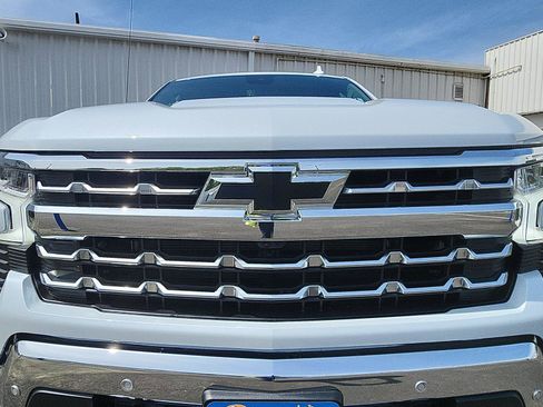 New 2026 Chevrolet Silverado 1500 LTZ w/ Technology Package AWD/4WD image 14
