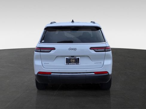 Used 2024 Jeep Grand Cherokee L Limited w/ Luxury Tech Group II image 5