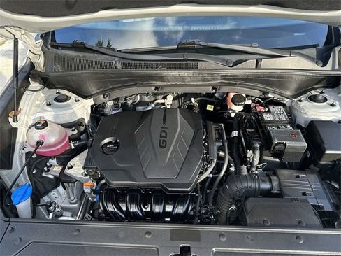 Used 2023 Hyundai Santa Fe SEL image 18