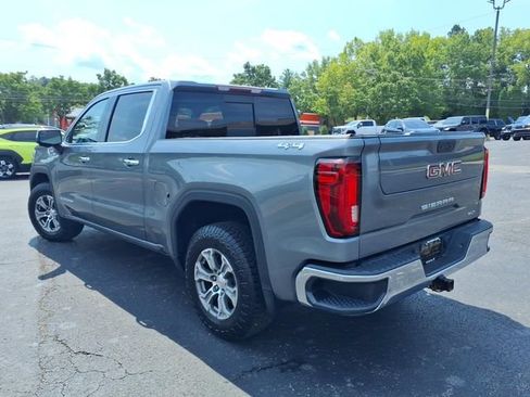 Used 2021 GMC Sierra 1500 SLT w/ SLT Convenience Package AWD/4WD image 16