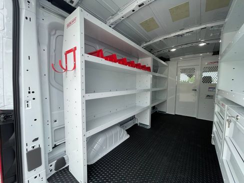 New 2026 Ford Transit 250 148 Medium Roof RWD image 24