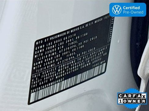 Used 2022 Volkswagen Tiguan SE image 33