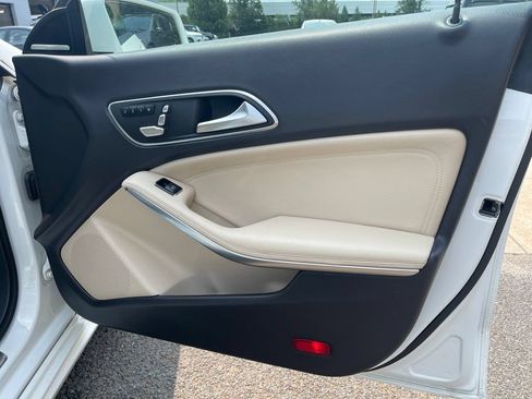 Used 2018 Mercedes-Benz CLA 250 4MATIC image 21