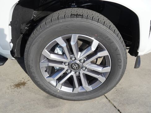 New 2026 Toyota 4Runner Limited image 10