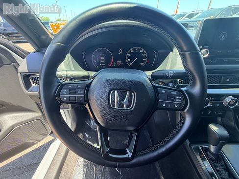 Used 2025 Honda Civic Sport image 21