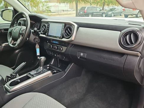 Used 2021 Toyota Tacoma SR5 RWD image 19