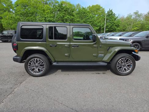Used 2023 Jeep Wrangler Unlimited Sahara w/ Cold Weather Group AWD/4WD image 3
