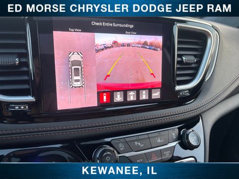 New 2026 Chrysler Pacifica Pinnacle image 38