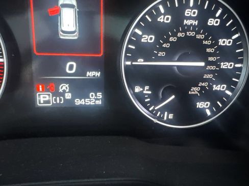 Used 2025 Subaru Forester Premium AWD/4WD image 10