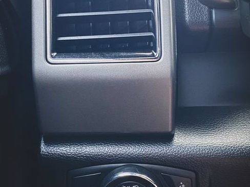 Used 2019 Ford Expedition Max XLT AWD/4WD image 6