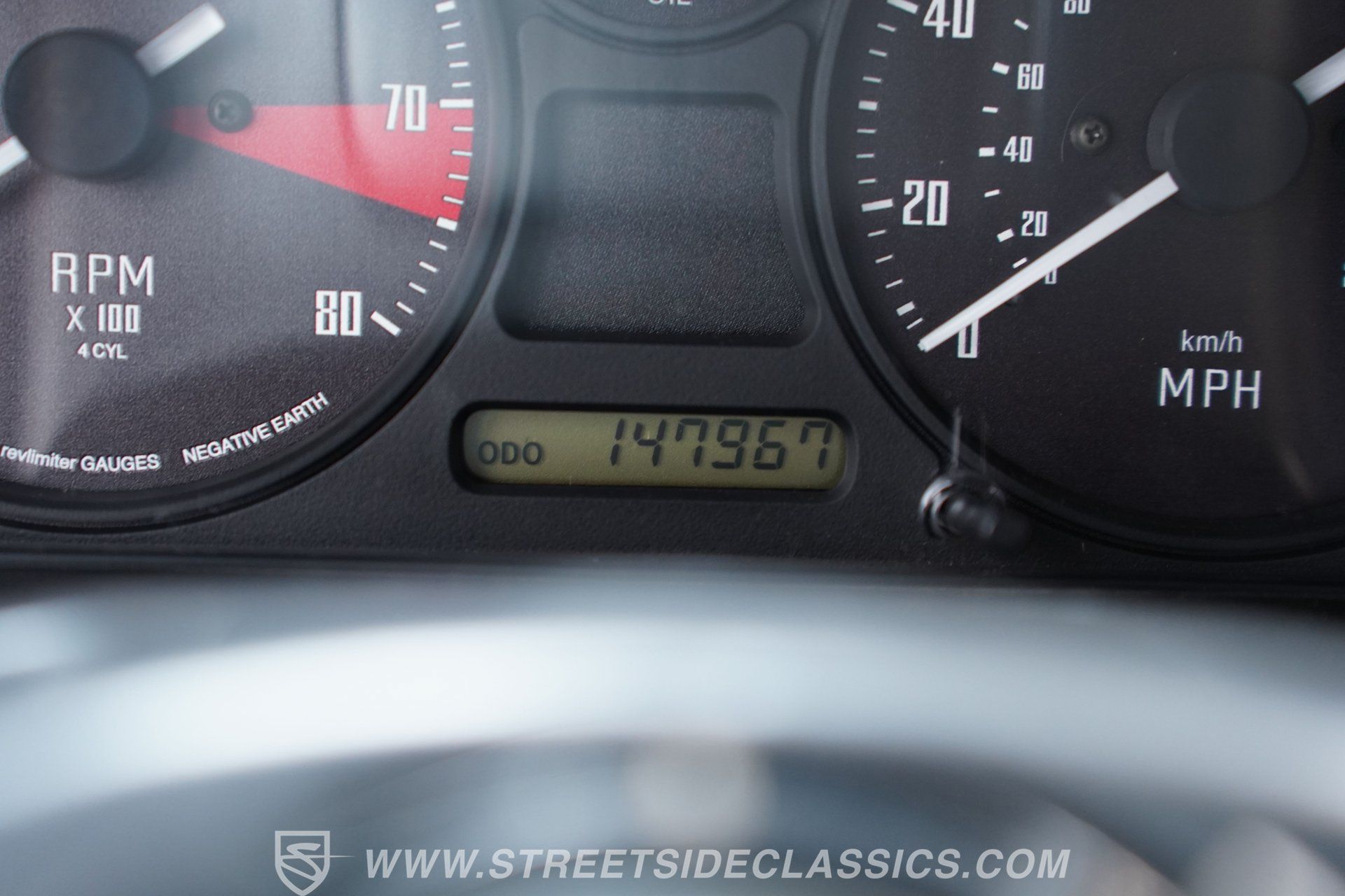 Used 2000 MAZDA MX-5 Miata RWD image 32