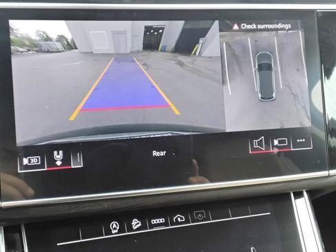 Certified 2025 Audi Q7 Premium Plus image 29