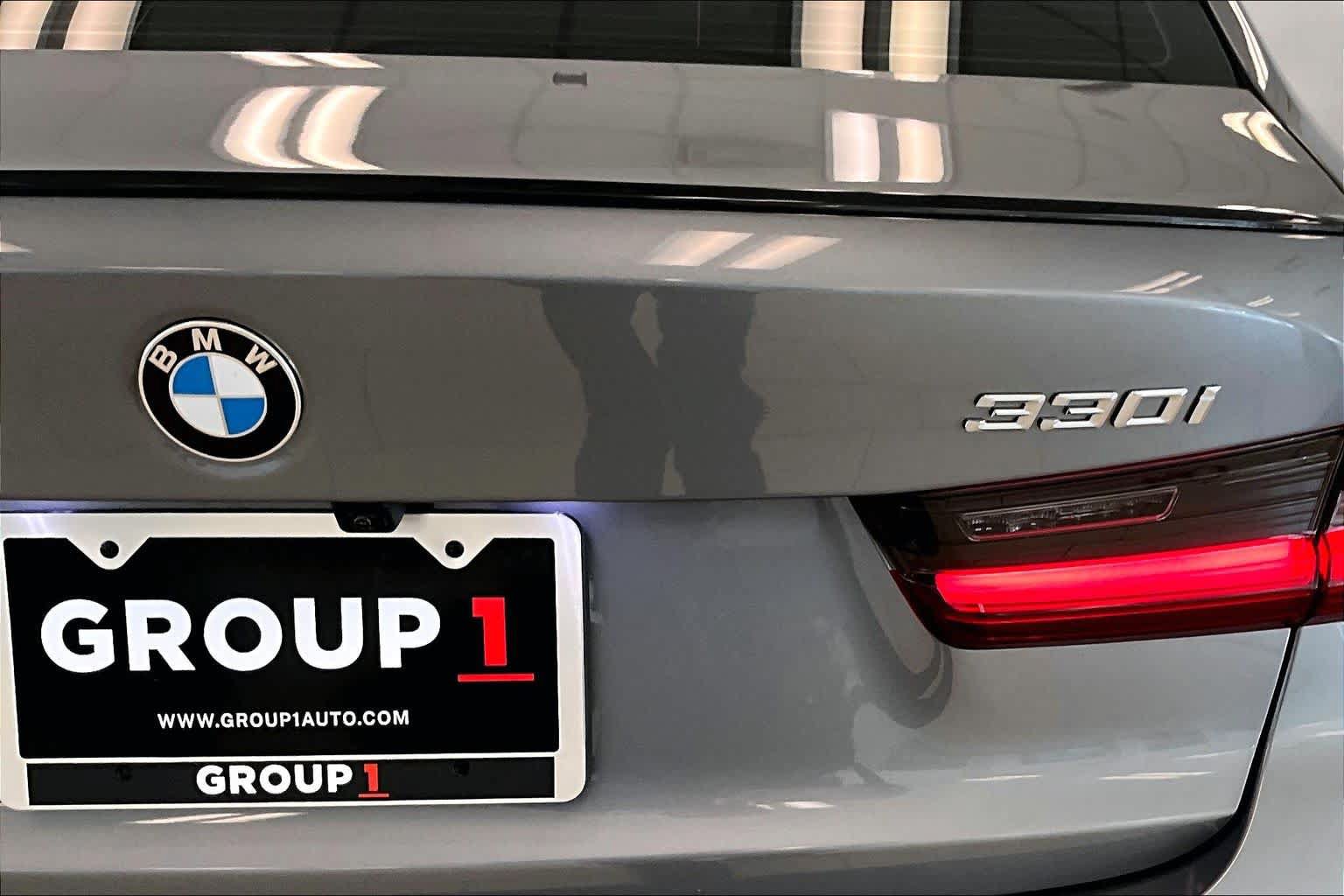 Used 2026 BMW 330i Sedan w/ M Sport Package RWD image 28