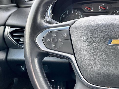 Used 2022 Chevrolet Traverse LT image 10