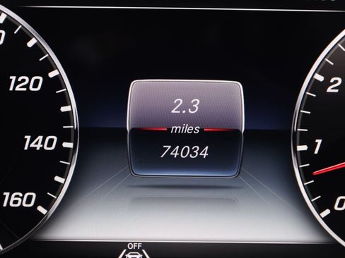 Used 2020 Mercedes-Benz E 450 4MATIC Wagon w/ Premium Package image 44