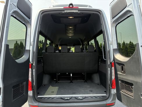 Used 2025 Mercedes-Benz Sprinter 2500 image 13