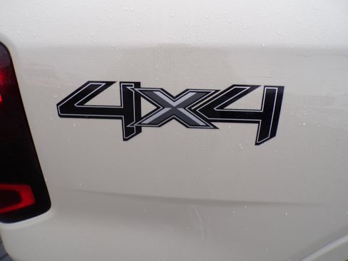 Used 2025 Ford Ranger XLT w/ Black Appearance Package image 9