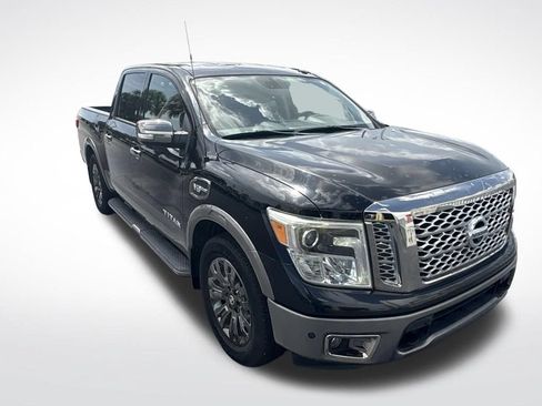 Used 2017 Nissan Titan Platinum Reserve RWD image 3