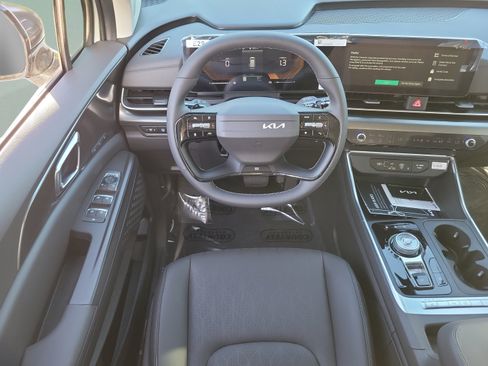 New 2027 Kia Carnival EX w/ Dark Edition Package FWD image 9