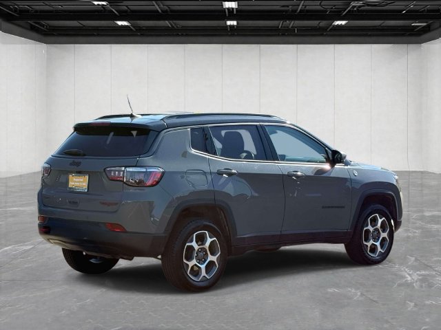 Certified 2022 Jeep Compass Trailhawk AWD/4WD image 5