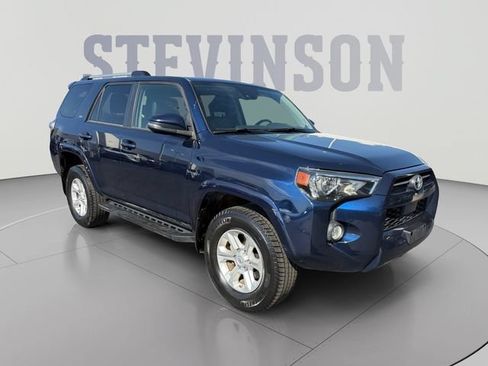 Used 2020 Toyota 4Runner SR5 Premium w/ Moonroof Package AWD/4WD image 7