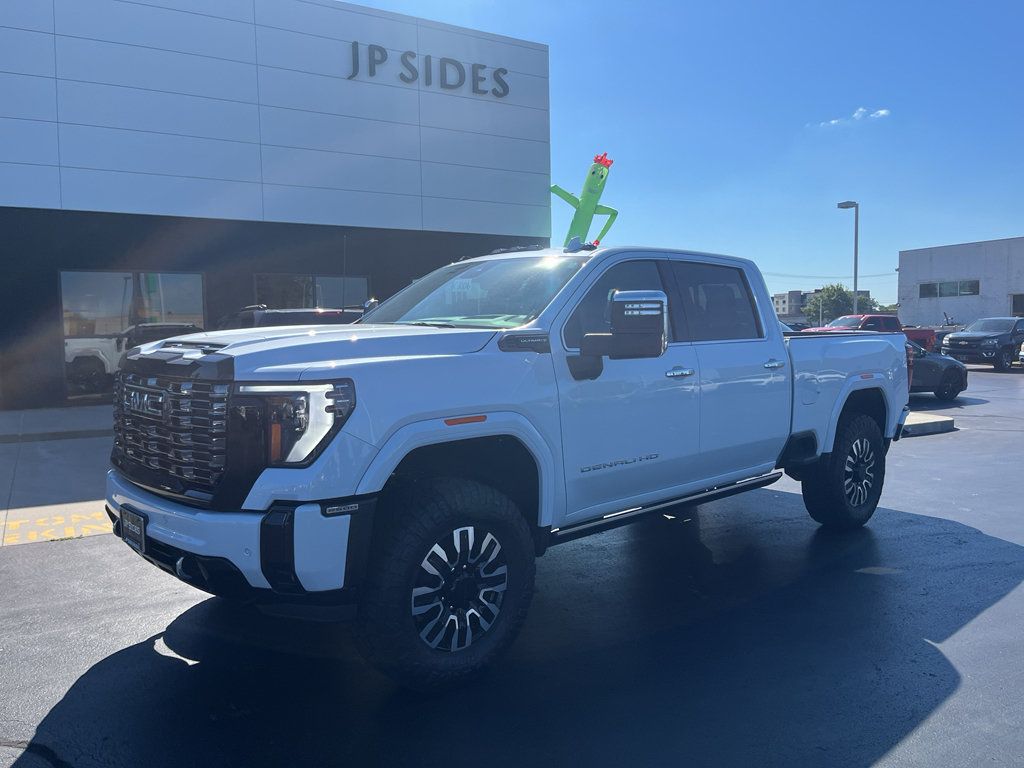 Used 2026 GMC Sierra 2500 Denali Ultimate AWD/4WD image 1