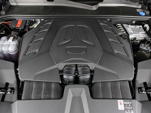 New 2026 Porsche Cayenne S image 19