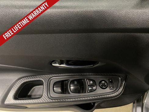 Used 2025 Nissan Versa SV w/ Trunk Package FWD image 26
