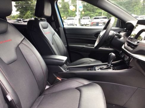 Used 2025 Jeep Compass Trailhawk AWD/4WD image 22